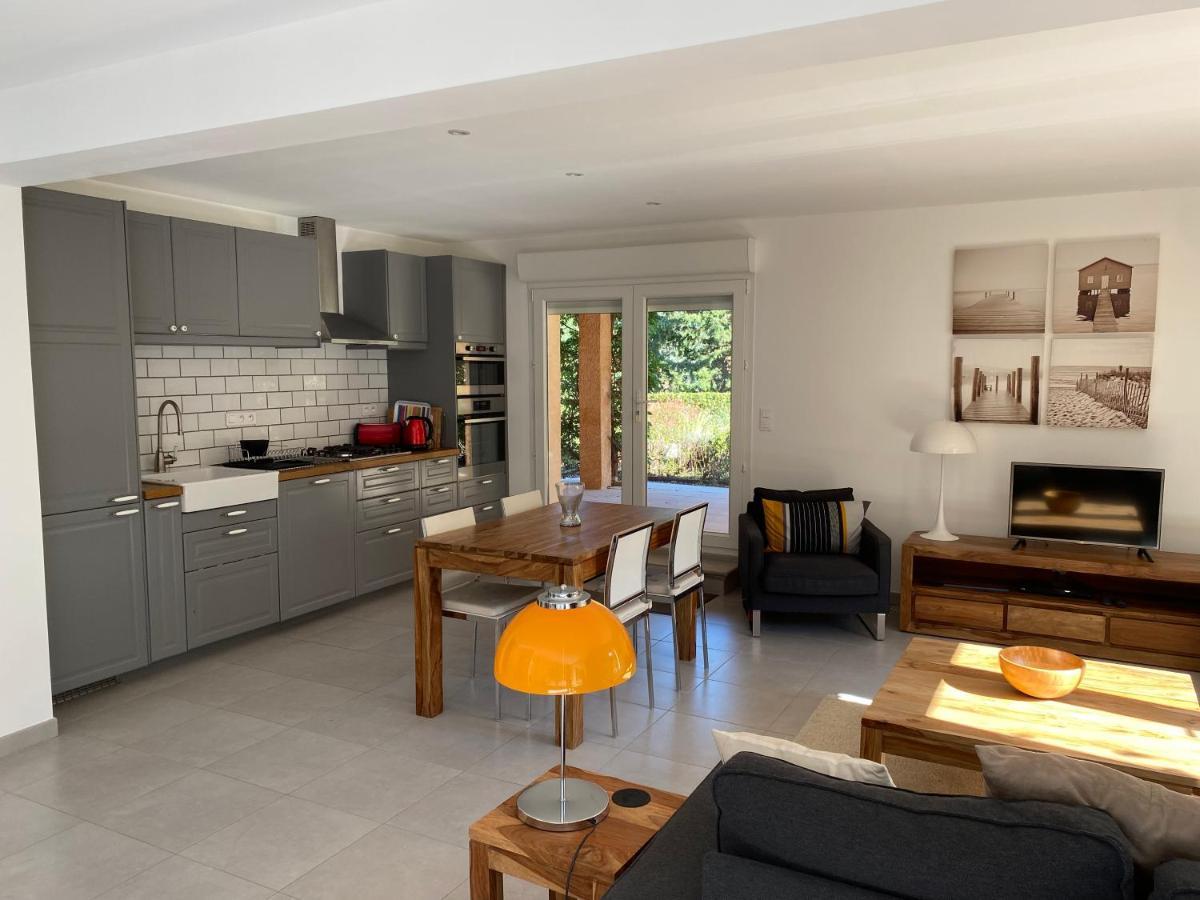 Appartement Et Studio Les Glycines Clara Eksteriør bilde